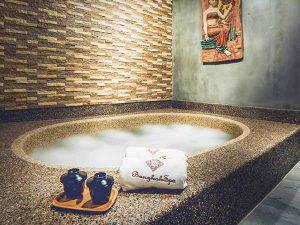 Bangkok Spa Jacuzzi