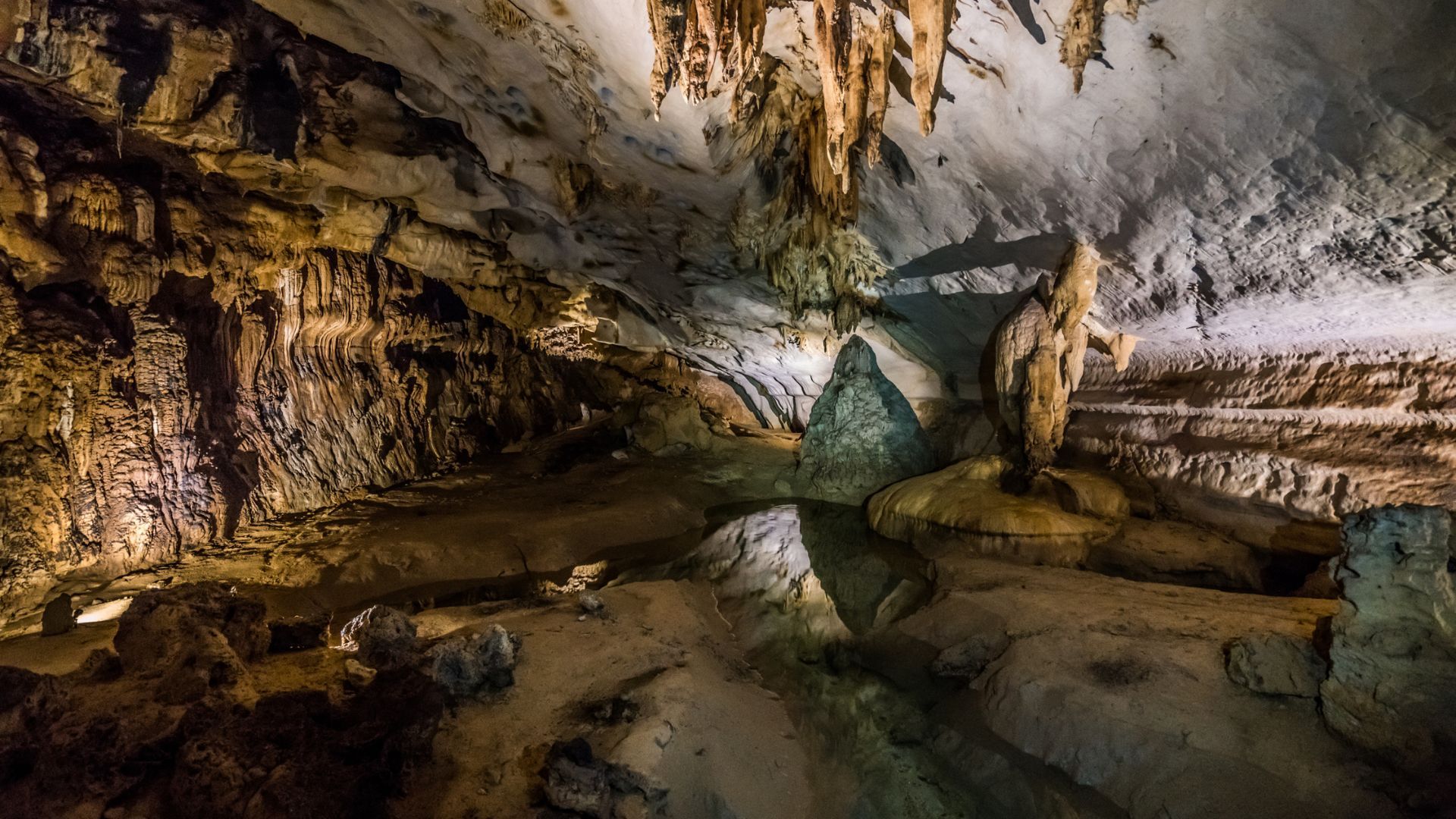 caves in Malaysia